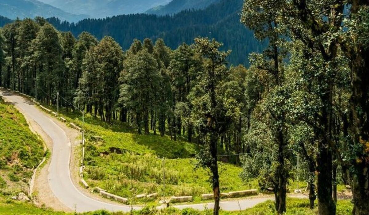 How to reach Tirthan Valley from Delhi