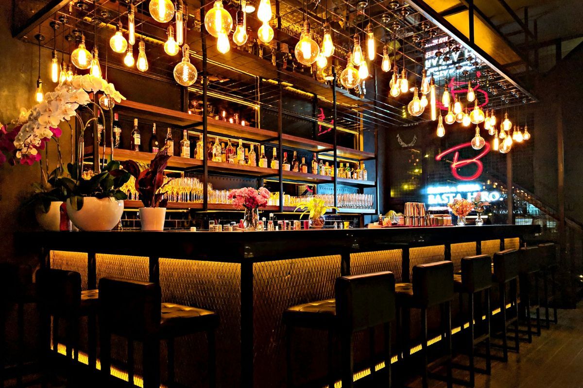 best bars and pubs in Mumbai (1)