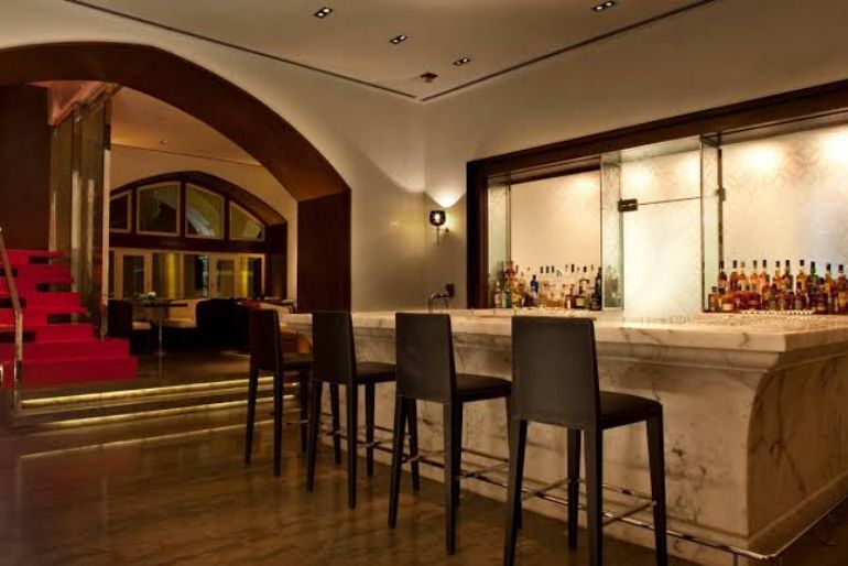 best bars and pubs in mumbai
