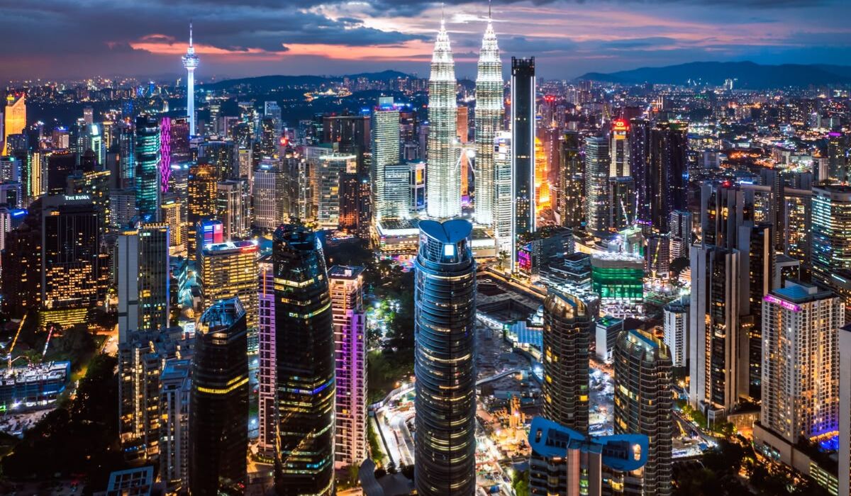 Singapore to Kuala Lumpur travel by bus, train and flight