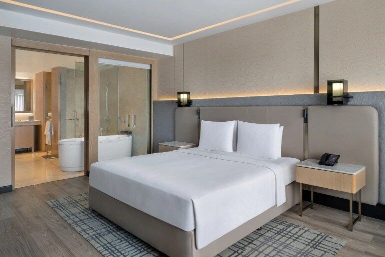staycation at Courtyard by Marriott Mumbai