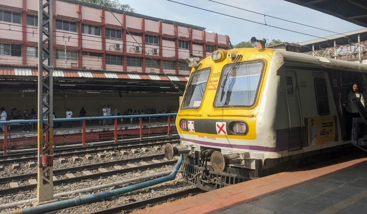 Mumbai local train timetable