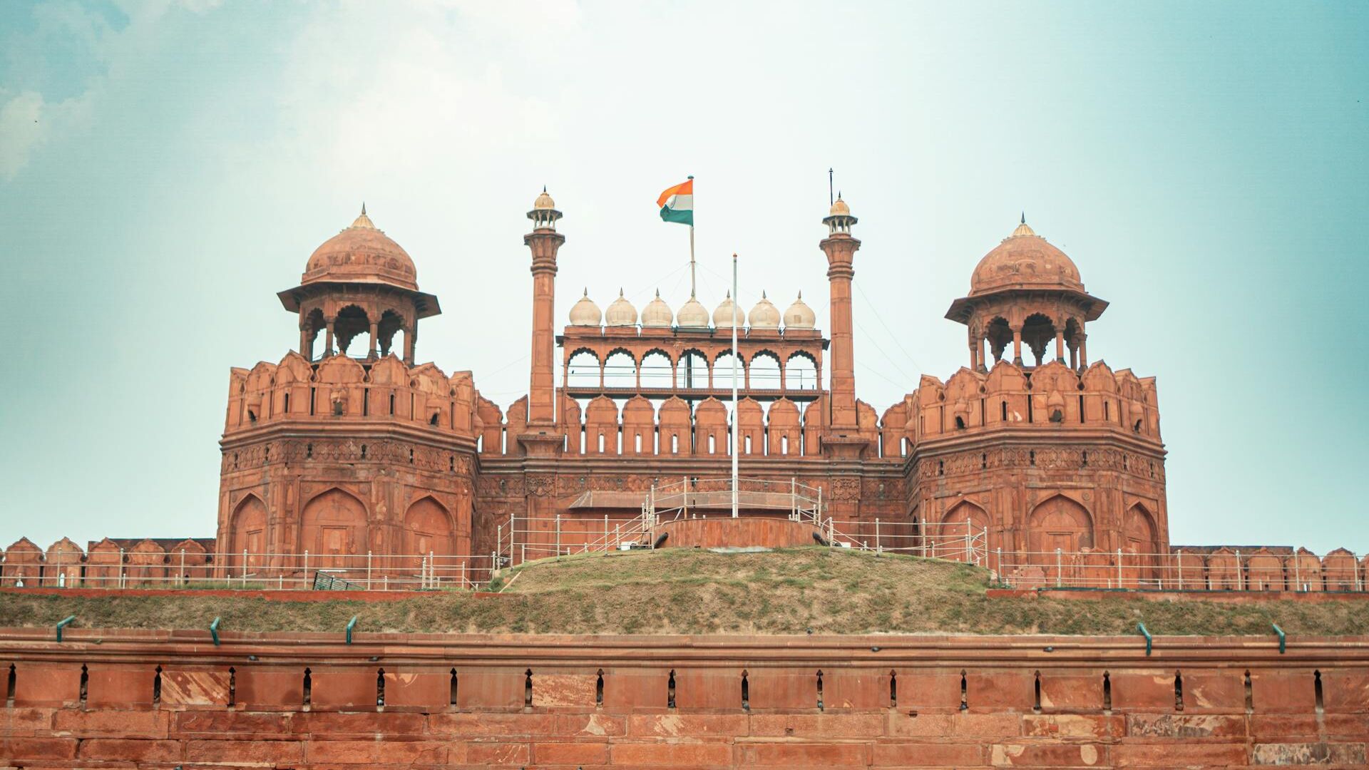 How To Visit Red Fort