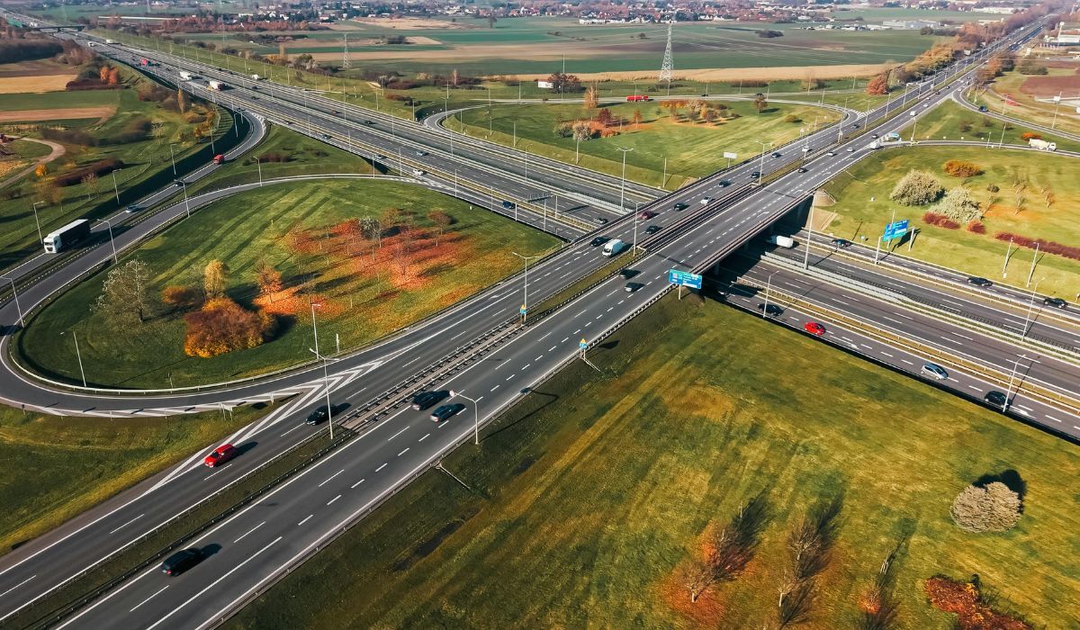 Delhi-Noida elevated road proposed between DND and Sector 60