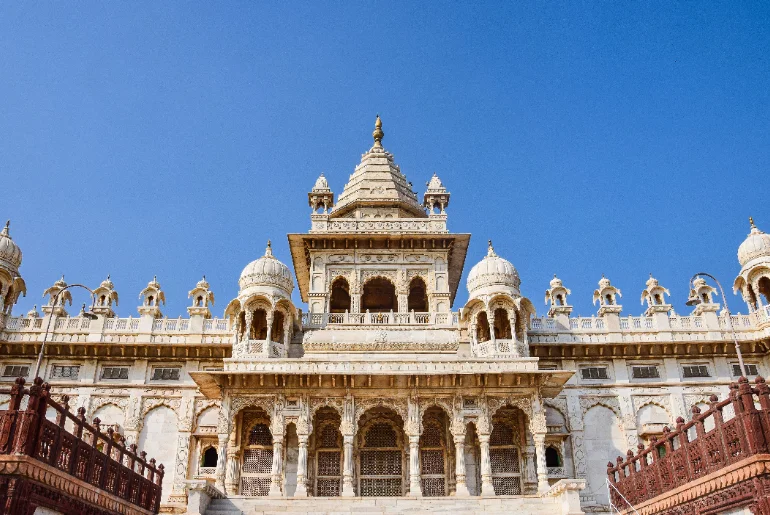Solo traveller exploring Jodhpur's Blue City