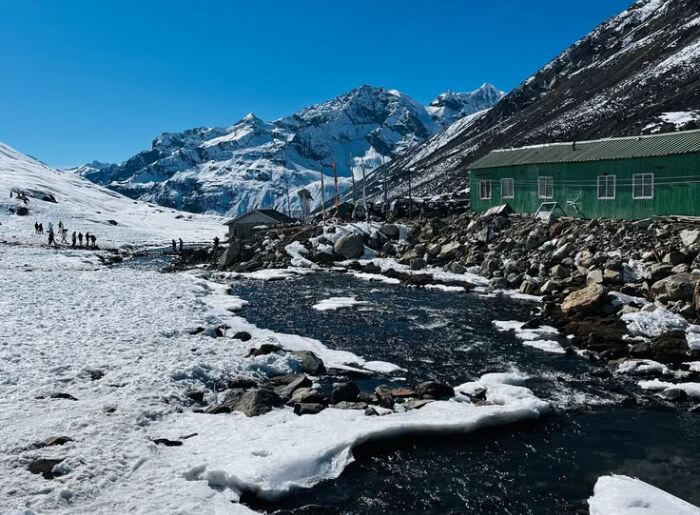 Lachung Travel Guide