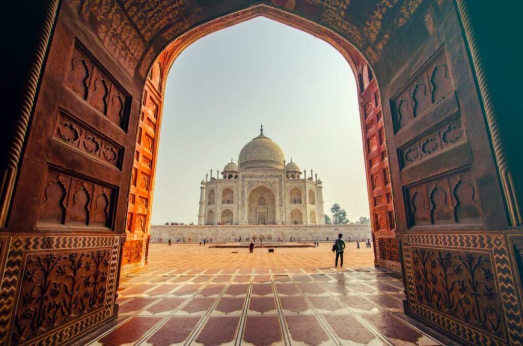 Best Hostels In Agra