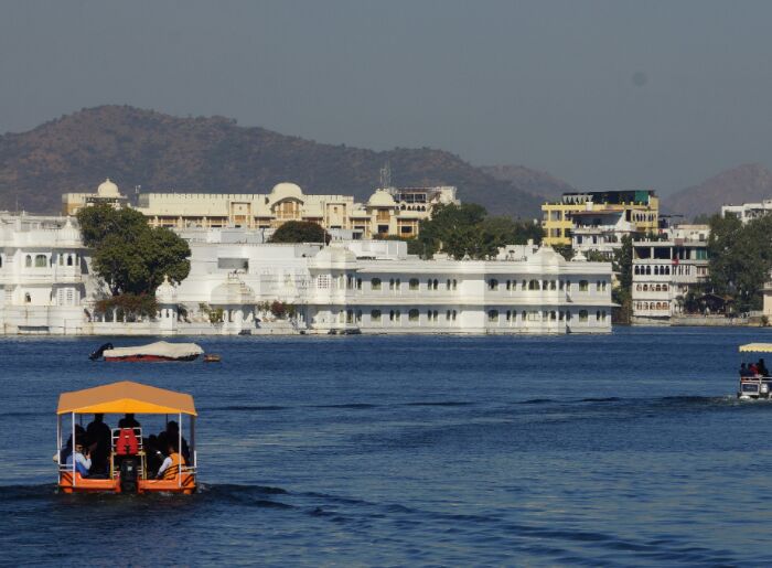 Best Hostels In Udaipur For Backpackers
