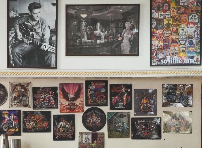 Leopold cafe