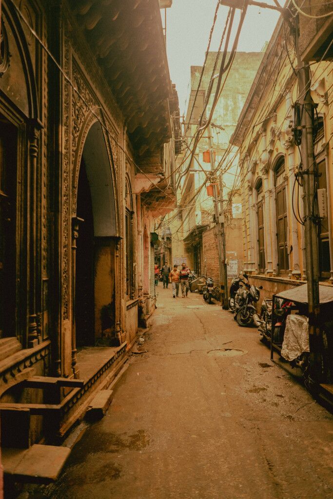 Cycling around the Delhi lanes