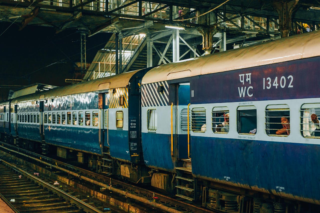 Direct Train Between Bhuj And Delhi