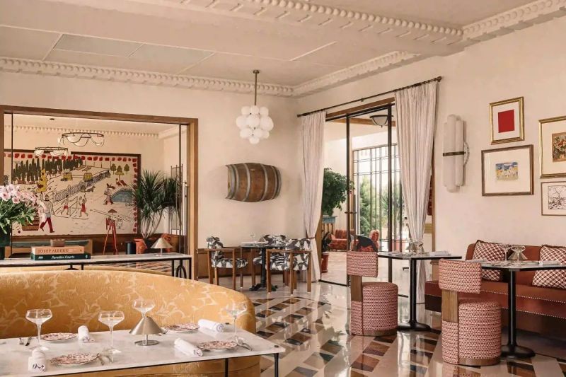 pune rosso prix versailles