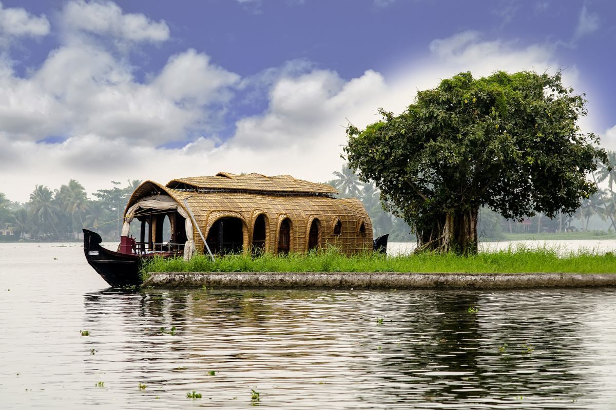 Alleppey Backwaters travel guide
