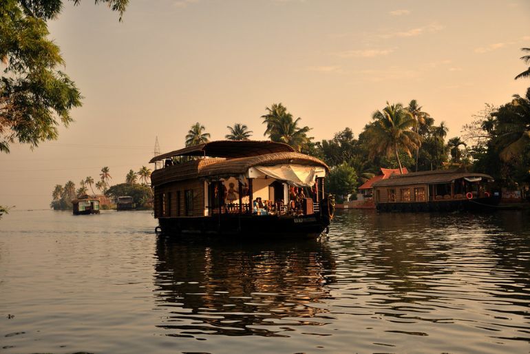 Alleppey Backwaters travel guide (2)