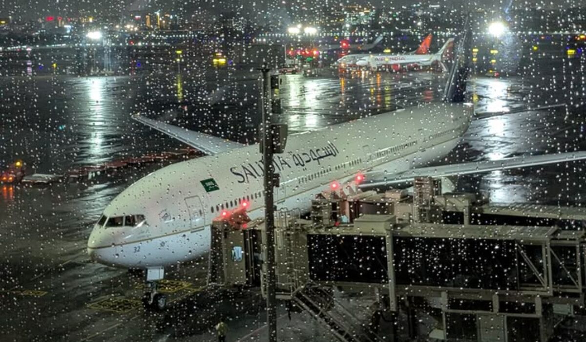 Flight delayed due to rain in India and passenger rights for delays and cancellations