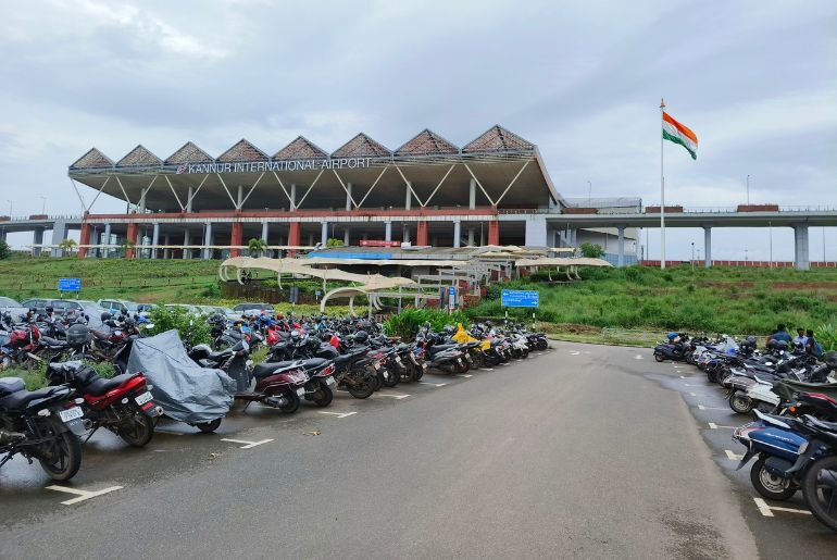 how to reach kannur