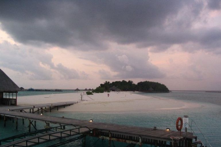 maldives during monsoon