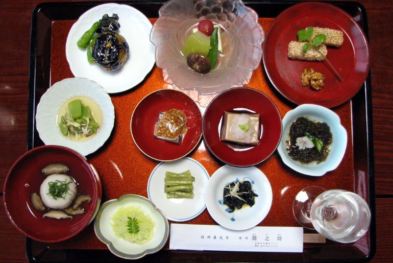 Vegetarian Japanese food options for Indian travelers in Japan
