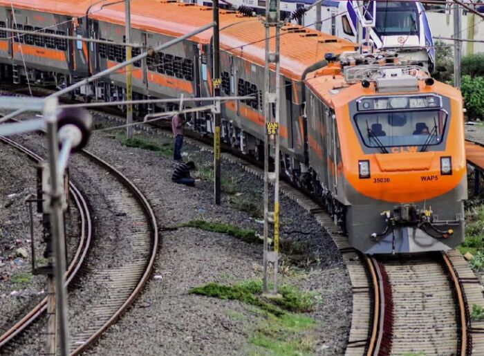 Nagpur-Gorakhpur Amrit Bharat Express Stops