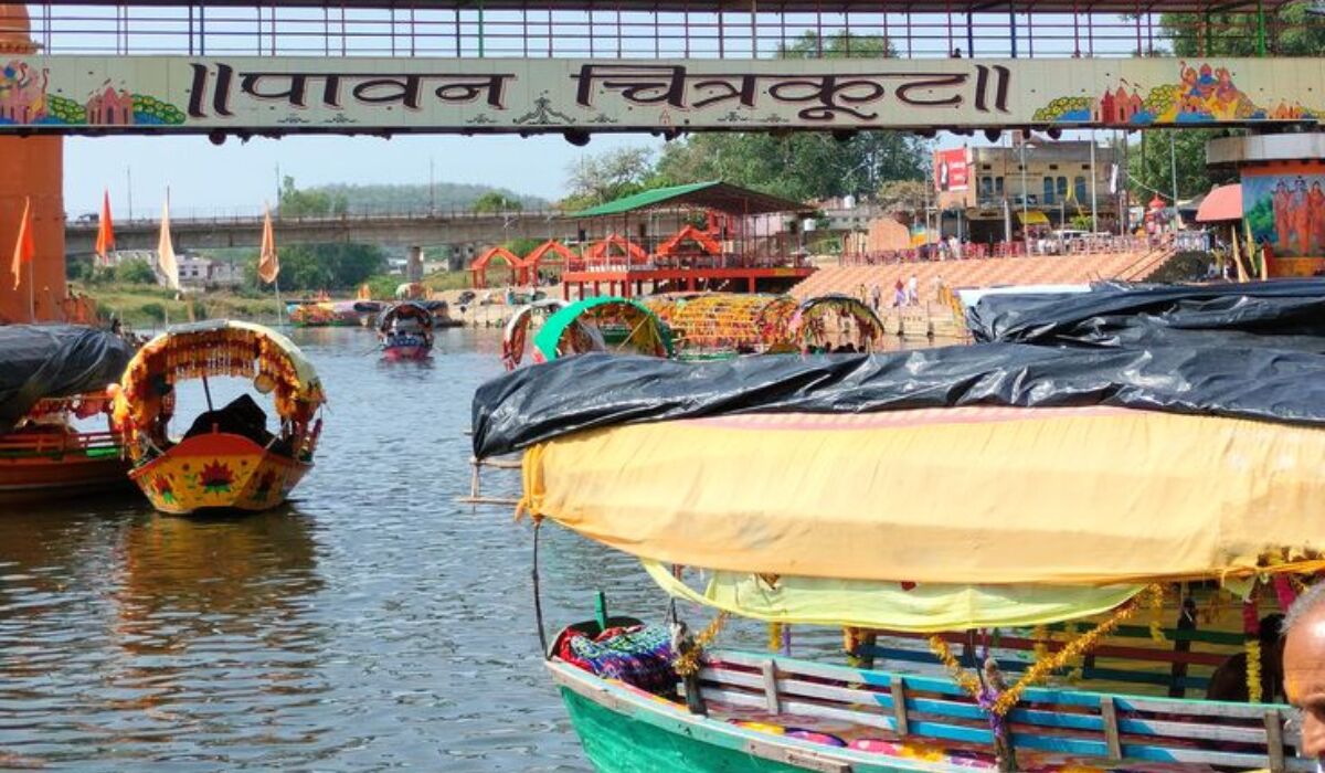 Kamadgiri Parikrama route in Chitrakoot