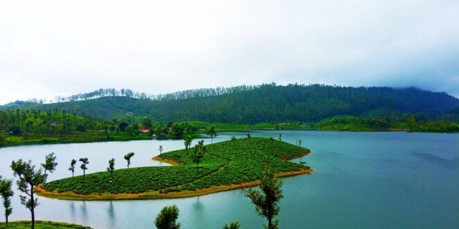 https://www.theunstumbled.com/wp-content/uploads/2024/09/tamil-nadu-travel-guide-10-1-1024x512-1.jpg