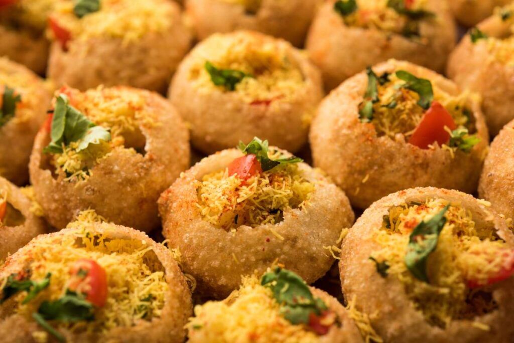 Best Street Food In Mumbai: 15 Must-Try Spots (2026 Guide) 1 Pani Puri in Ahmedabad