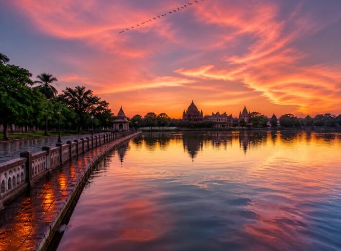 7 Places To Visit In Kolhapur To Experience The City At Its Best 2 Historic architecture and popular places to visit in Kolhapur, Maharashtra