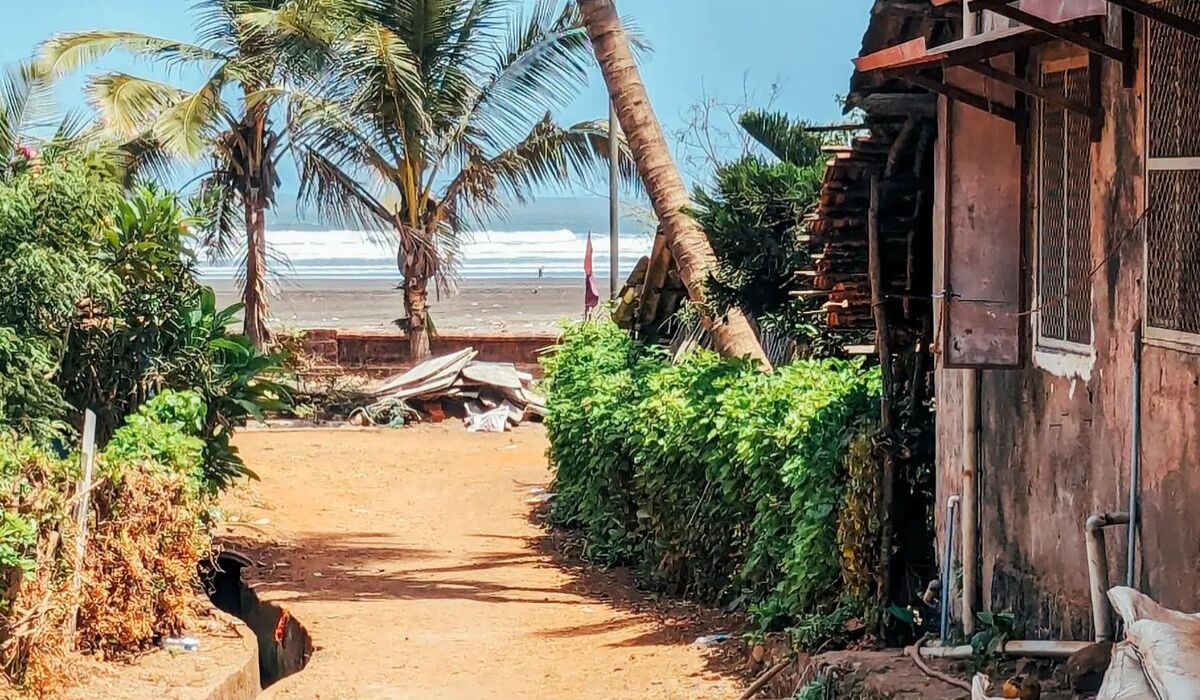 2 Day Harihareshwar Itinerary covering temples, beaches, Bankot Fort and Velas