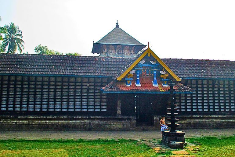 Scenic tourist attractions and places to visit in Malappuram, Kerala, including green hills, waterfalls, and historic landmarks.