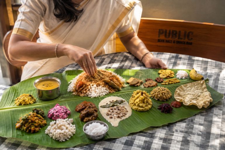 Onam Sadhya in Mumbai restaurant