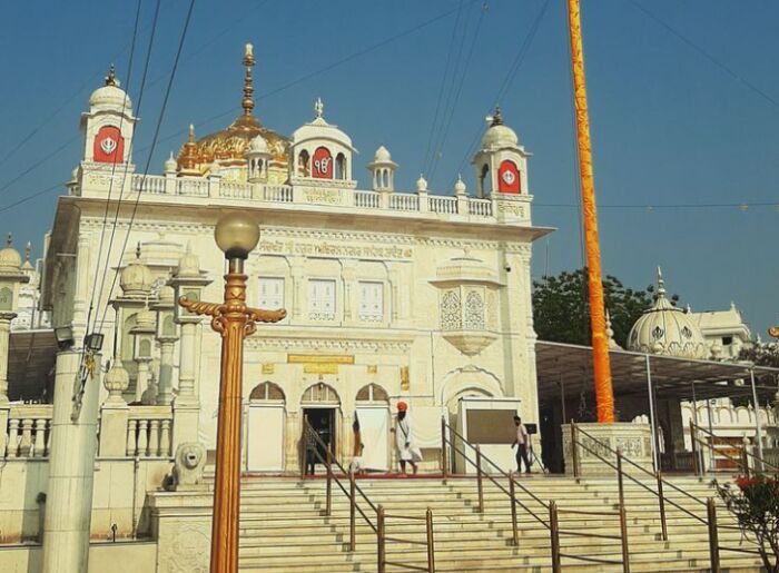 5 Iconic Gurudwaras In India To Visit: From Golden Temple To Patna Sahib 5 Famous Gurudwaras In India