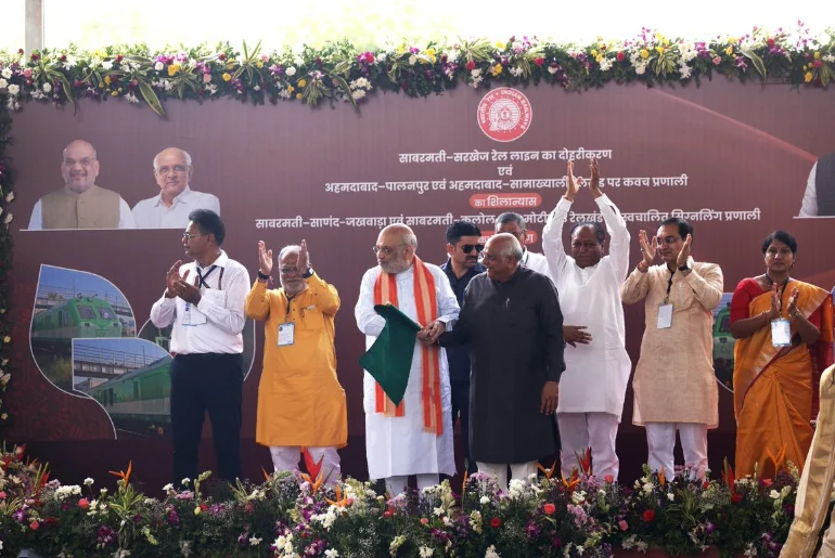 India’s First LNG-Diesel Train Just Launched By Indian Railways; Know How It Works 1 India's first LNG-diesel dual-fuel train at Sabarmati