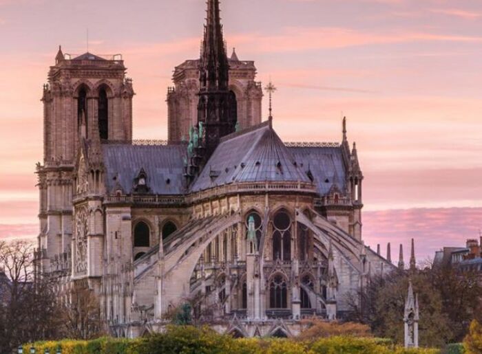 10 Tourist Attractions In Paris You Must Add To Your Must-Visit List 3 Eiffel Tower and Paris skyline