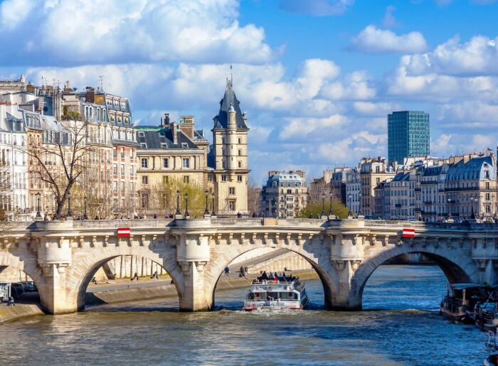 10 Tourist Attractions In Paris You Must Add To Your Must-Visit List 5 Eiffel Tower and Paris skyline
