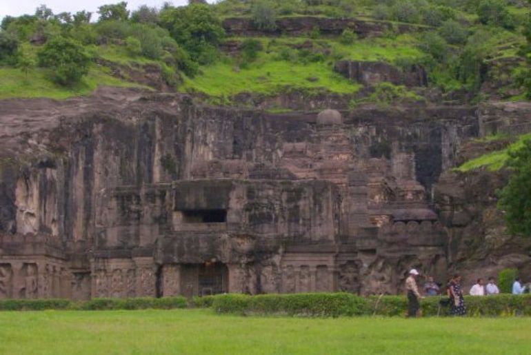 Ajanta And Ellora Caves: Entry Fees, Timings & A 3-Day Itinerary 2 Ajanta and Ellora Caves in Maharashtra