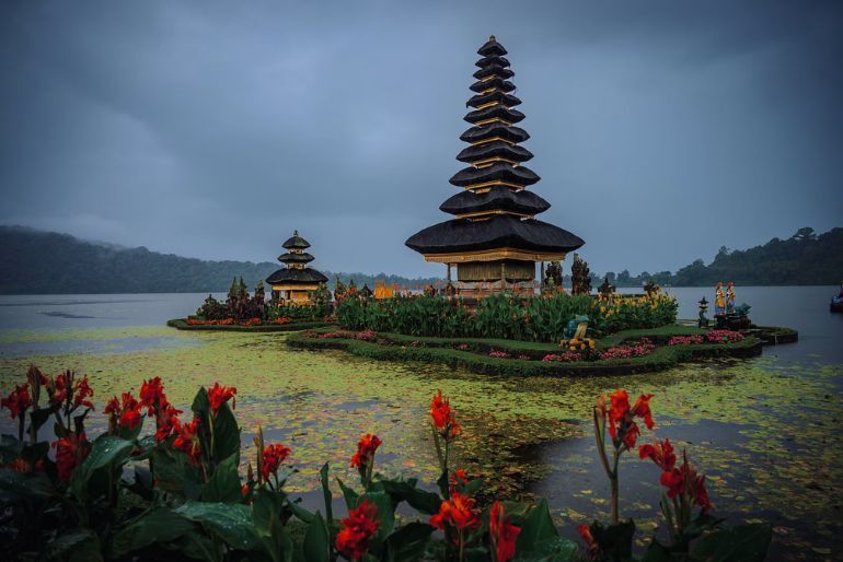 Bali vs Maldives: Which Is Better For An Indian Couple's Honeymoon? 1 Bali Vs Maldives