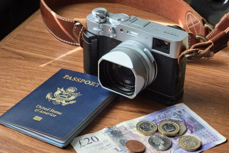 What Extra Charges Should You Check Before Booking A Cheap Flight In India? 1 cheap flight tickets India