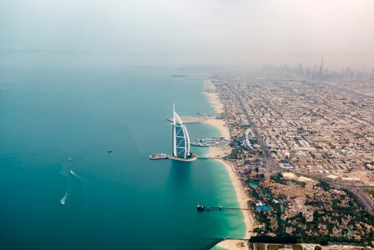Dubai 24-Karat Gold Walkway Is About To Be The City's Newest Blingy Attraction! 2 Dubai Gold District has announced plans for a proposed 24-karat gold walkway in Deira