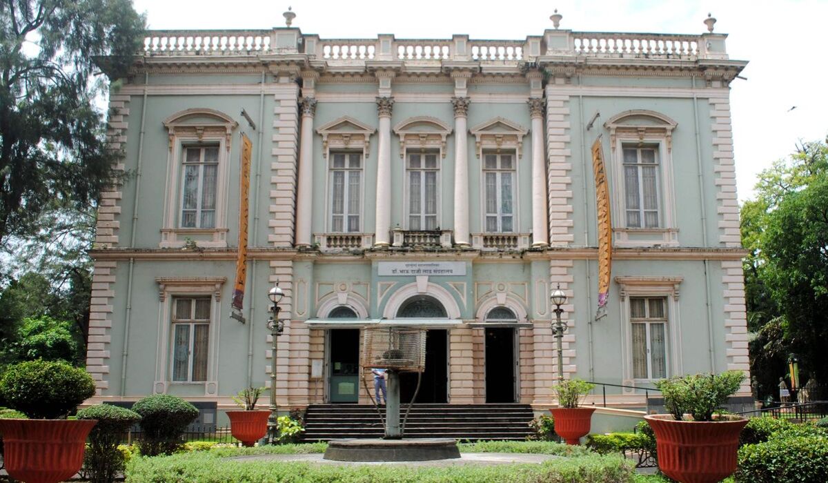 En Route exhibition at Bhau Daji Lad Museum in Mumbai