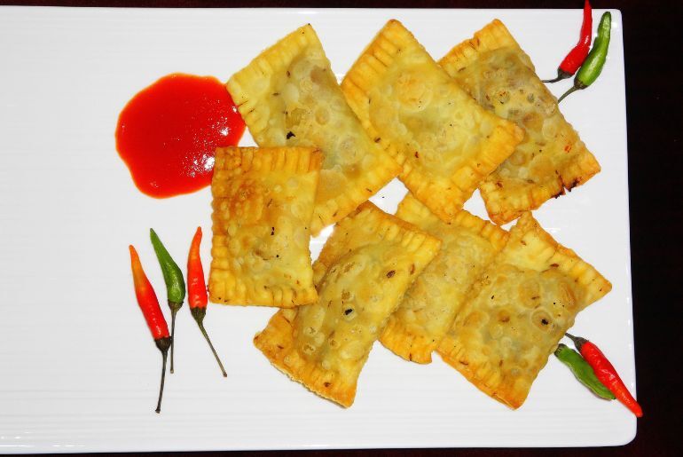 What Should You Eat In Hyderabad Besides Biryani? Breakfast Spots, Snacks And Specialities 2 What to eat in Hyderabad