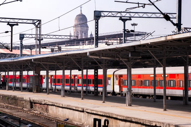 Indian Railway Rules To Take Note Of Before Traveling In October For Chhath, Pujo, And Diwali 1 Railway ticket checking and ID verification