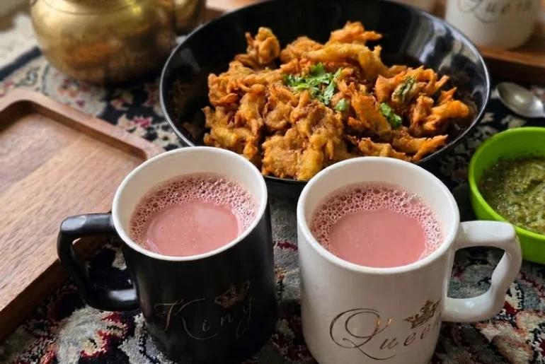 What Should You Eat In Kashmir In Autumn? Seasonal Dishes To Look For 2 Seasonal Kashmiri foods including apples, walnuts and saffron