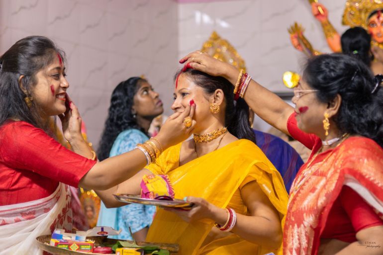 Why Does Kolkata Celebrate Durga Puja For 5 Days? The Story Behind Sasthi To Dashami 2 Durga Puja celebrations in Kolkata from Sasthi to Dashami