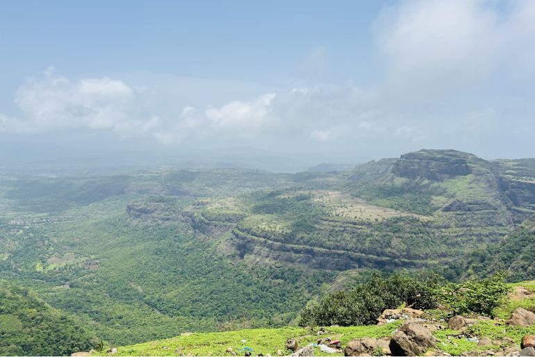 Lonavala or Mahabaleshwar for a weekend