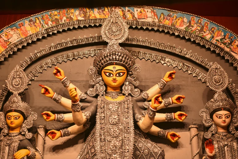 Sandhi Puja In Kolkata Date: Ritual, Timings And Visitor Tips 2 Sandhi Puja rituals during Durga Puja in Kolkata