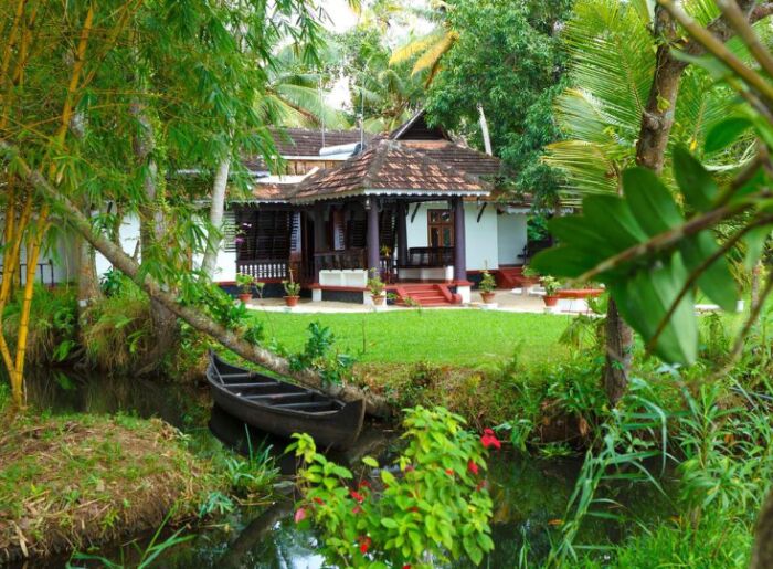 8 Indian Homestays With Views That Make The Journey Worth It 3 Indian homestay surrounded by mountaina and forests