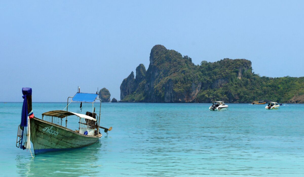 Travel comparison between Thailand and Sri Lanka