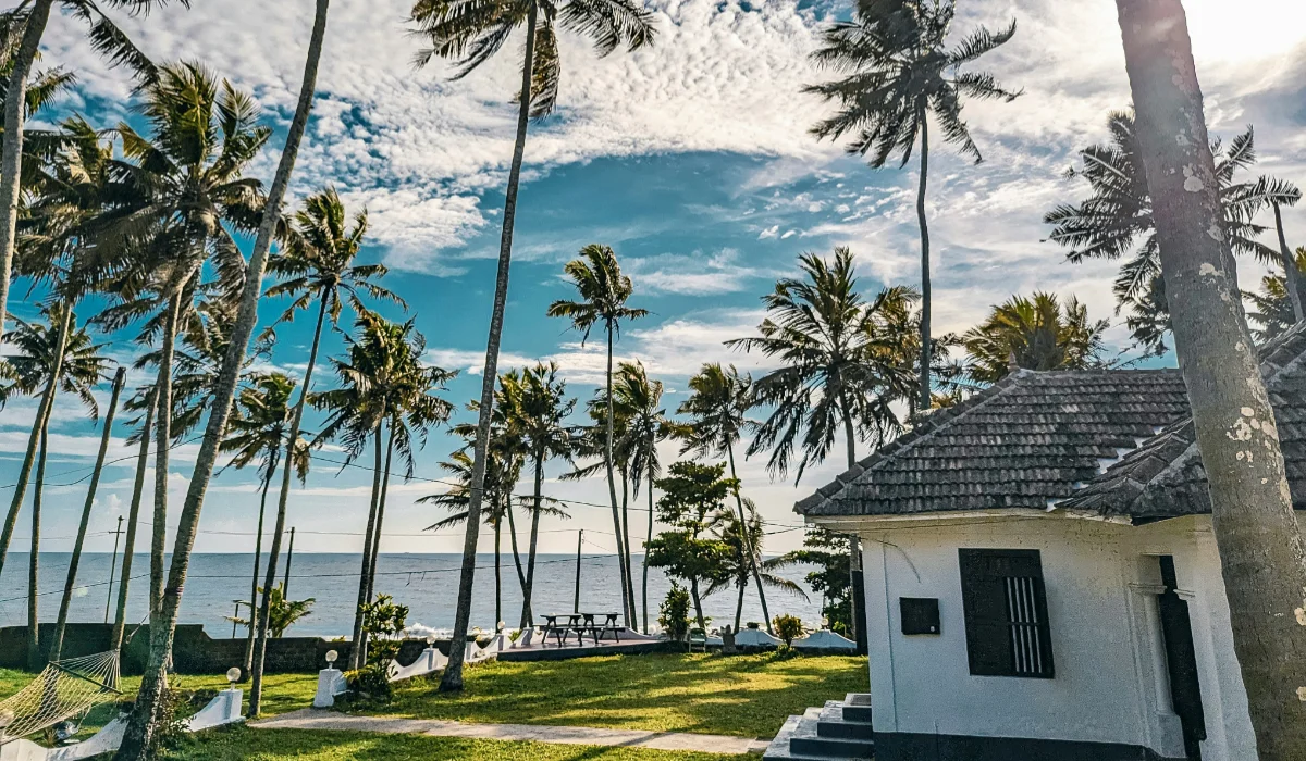 Varkala Cliff accommodation near the beach and cafes