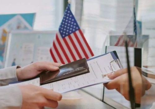 US birth tourism visa rules for pregnant travellers