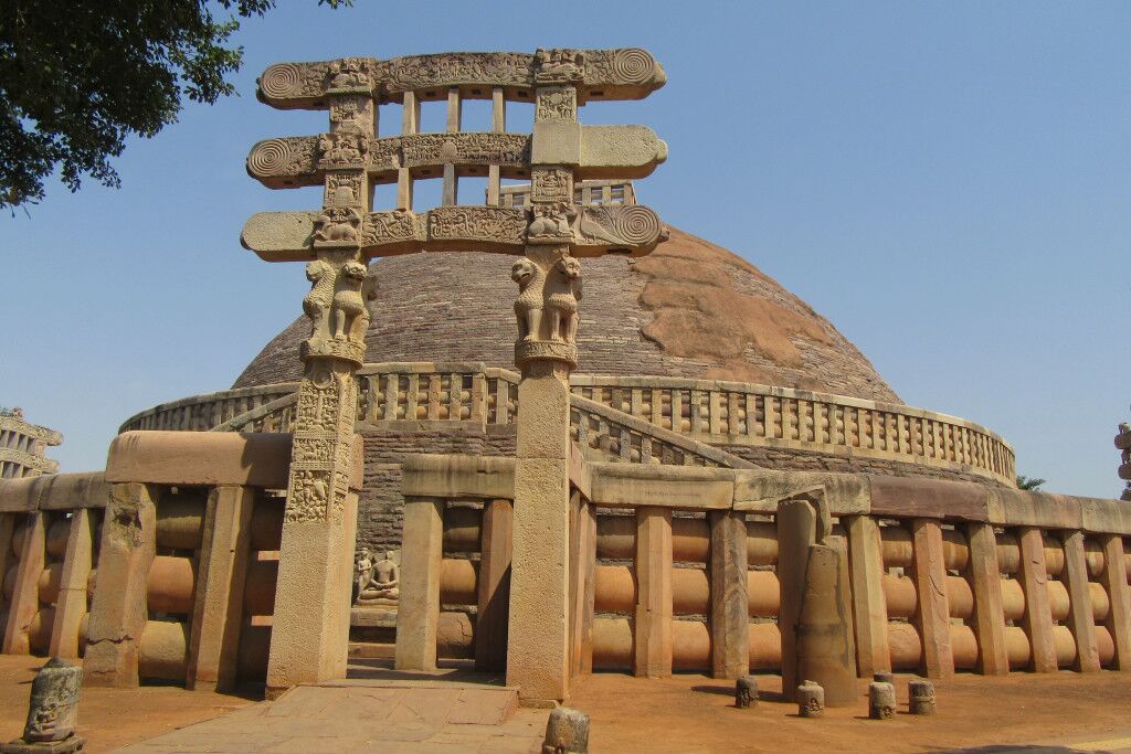 Madhya Pradesh Travel Guide: Best Places To Visit, History, Wildlife & Culture 1 Madhya Pradesh Travel Guide